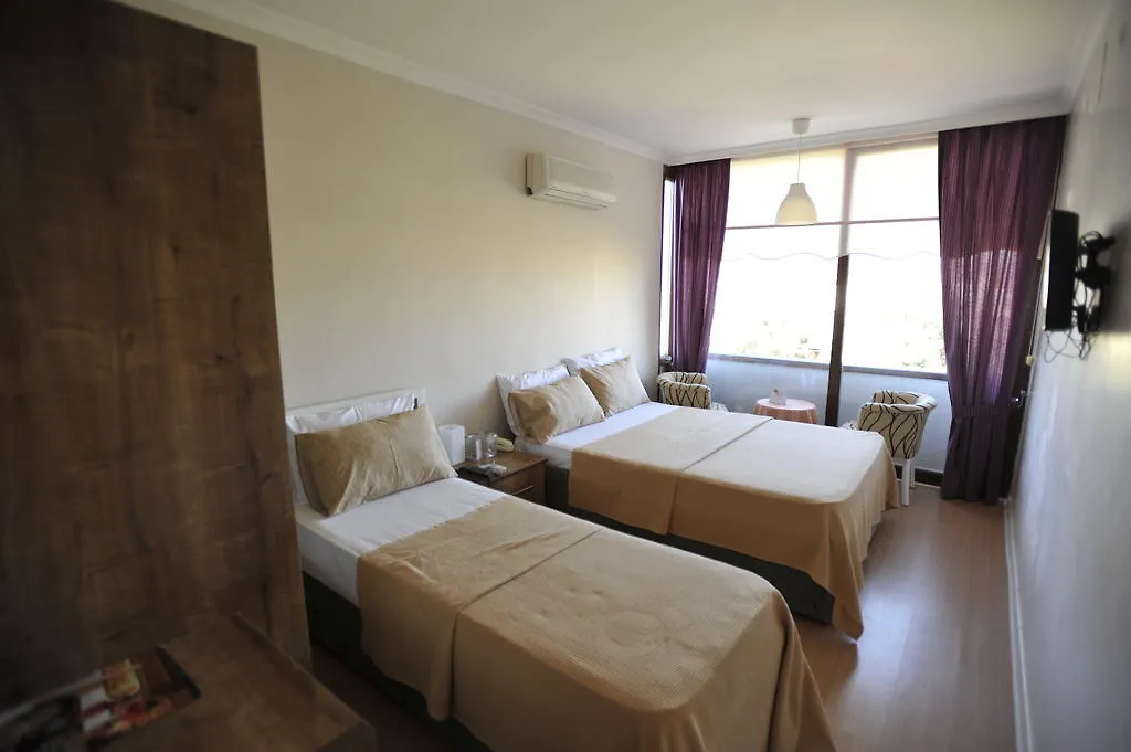 Aterna Hotel Dikili 2*,
